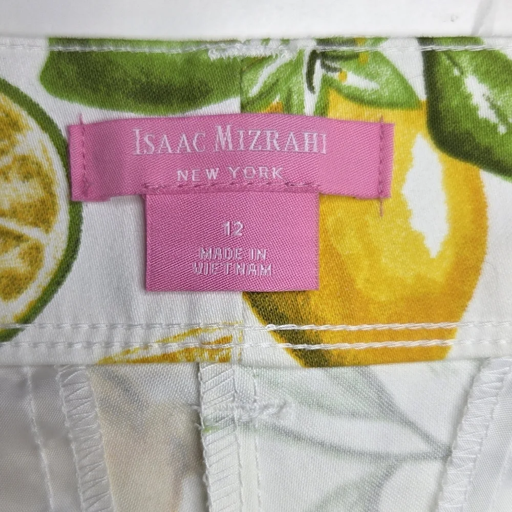 Isaac Mizrahi NWT Lemon Lime AOP Tailored Shorts Stretch Vibrant Tropical 12